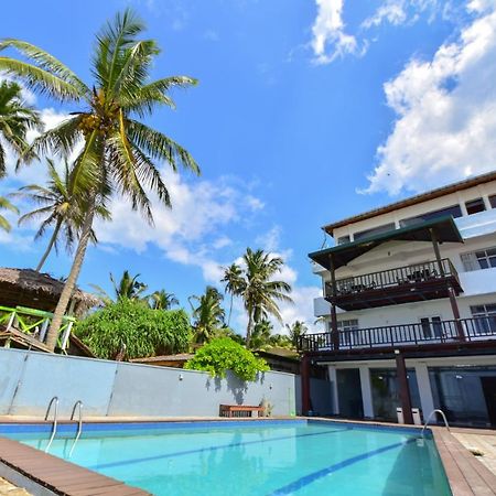 Lucky Seven Beach Resort Hikkaduwa Exterior foto