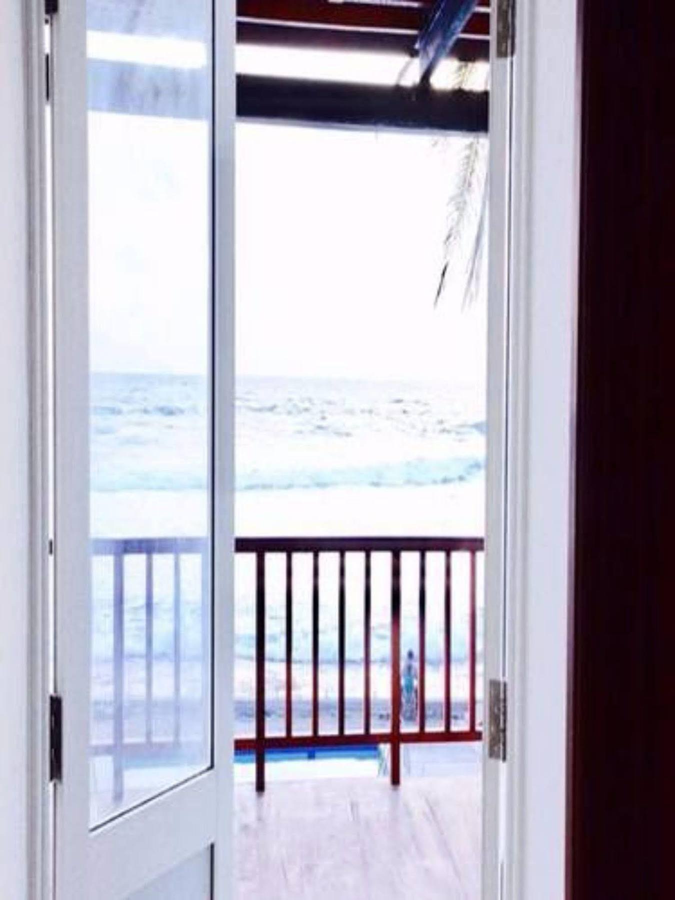 Lucky Seven Beach Resort Hikkaduwa Exterior foto